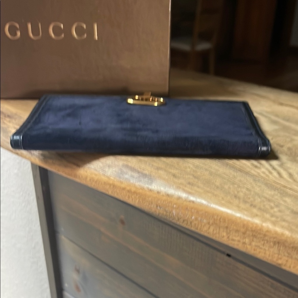 Authentic Gucci Navy Suede & Leather Vintage Wallet & Gucci Box - Picture 6 of 16